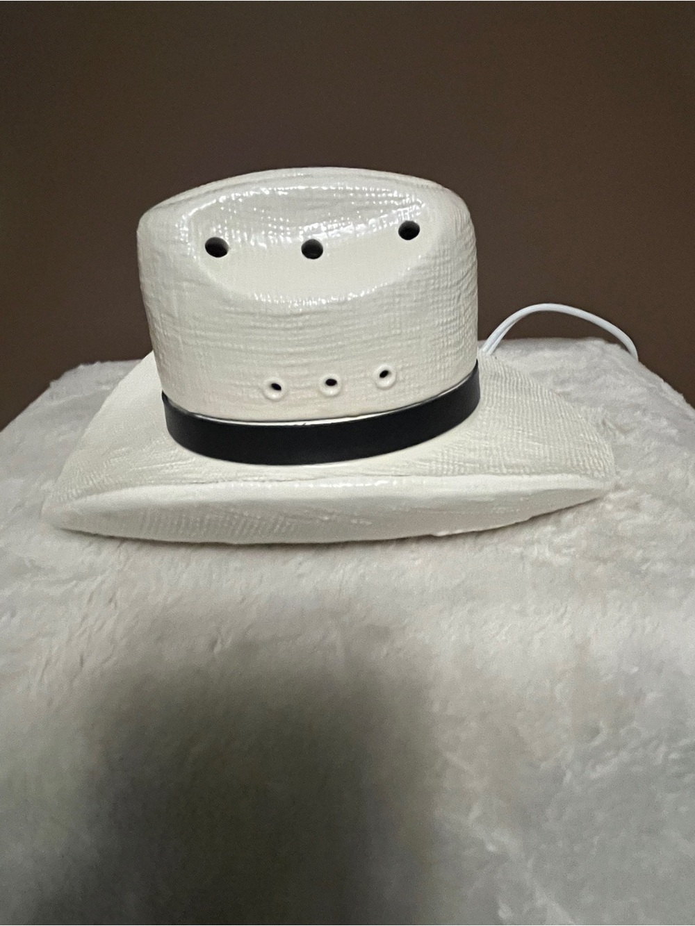 Scentsy “Country Born” Cowboy Hat Wax Warmer - Off White Color